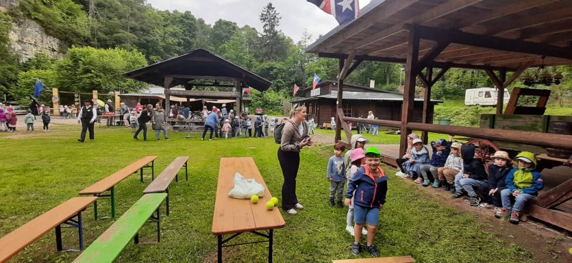 Kinderrodeo mit 10 Stationen